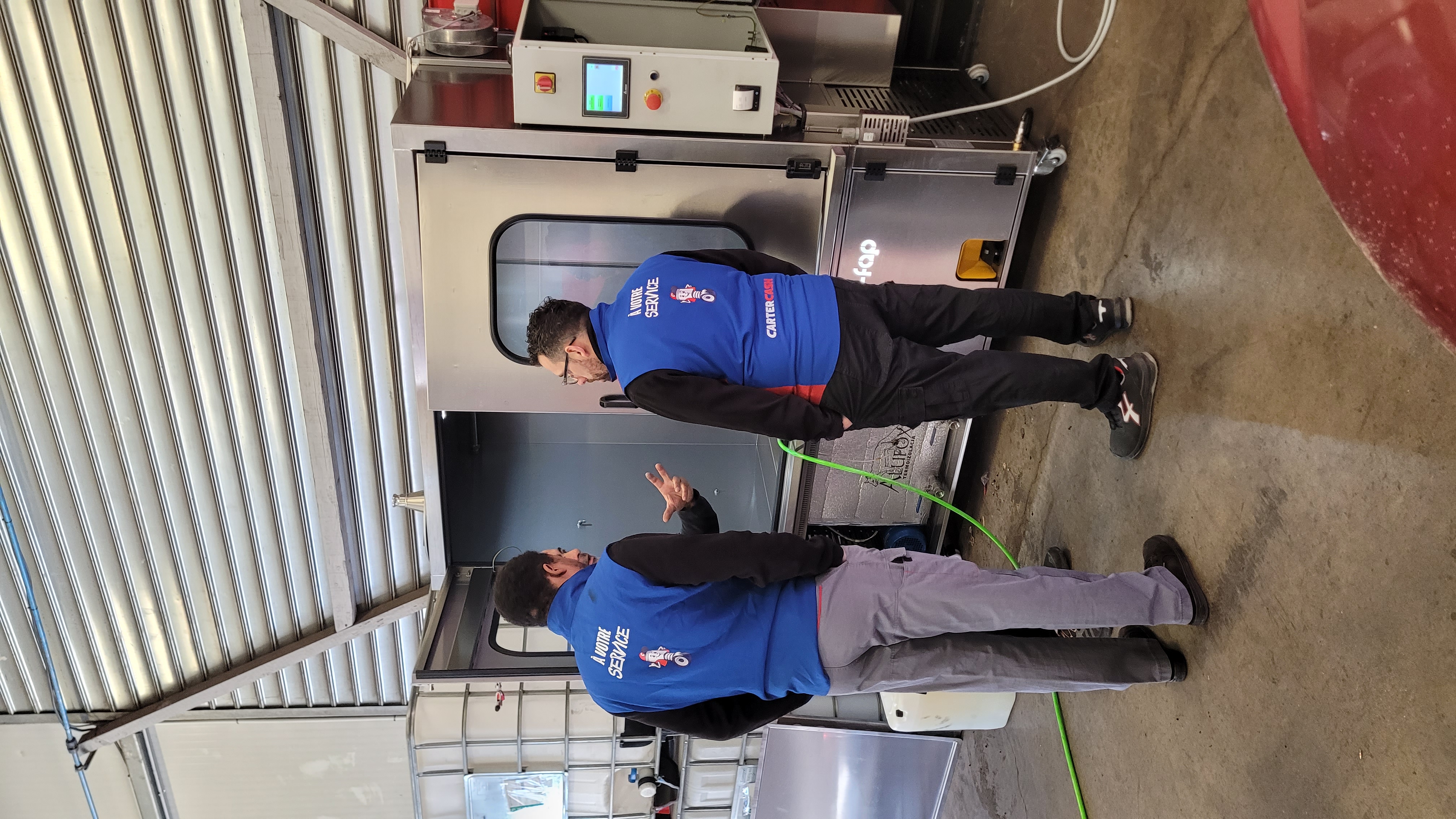 Équipe Carter-Cash et machine Re-FAP Marseille Les Arnavaux